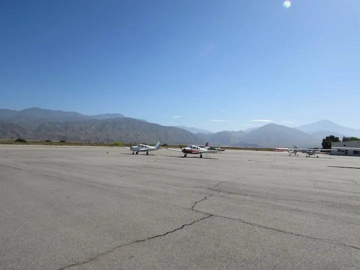 Piper training fleet on the ramp at Redlands Municipal Airport (KREI)